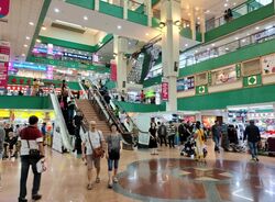Furama City Centre Singapore (D1), Retail #339164301